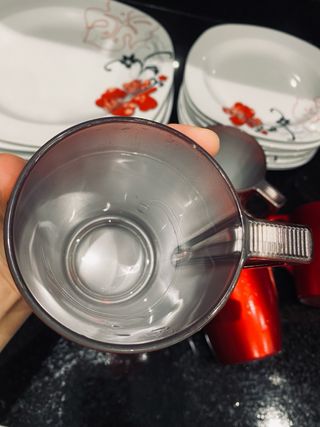 Lote Vajillas y Vasos Rojos y Blancos