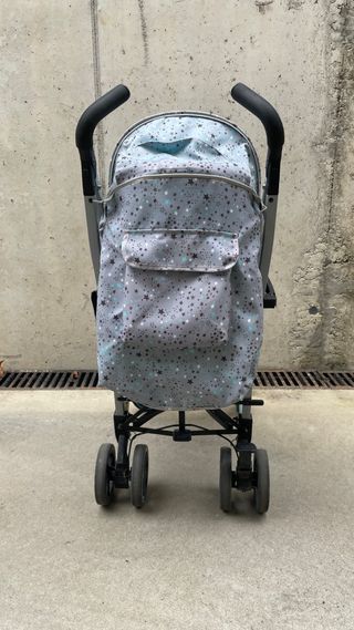 Cochecito Tuc Tuc con funda impermeable