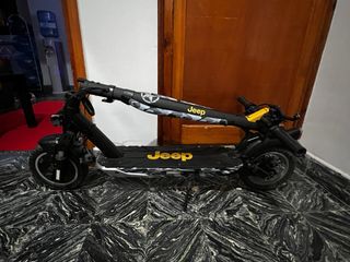 Patinete Eléctrico Jeep Adventurer 350W
