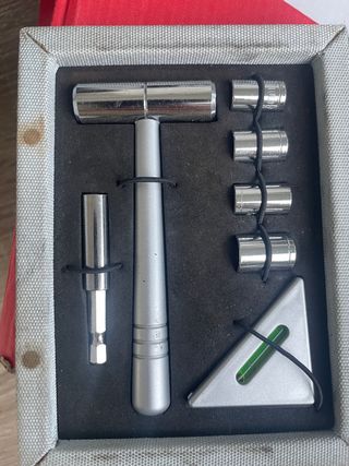 Martillo de reflejos y accesorios