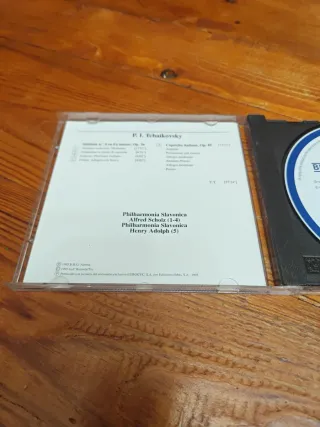 Tchaikovsky Sinfonía n.º 4 / Capricho Italiano