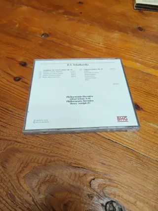 Tchaikovsky Sinfonía n.º 4 / Capricho Italiano