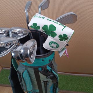 Funda Palo de Golf / Putter / Black Clover Nuevo