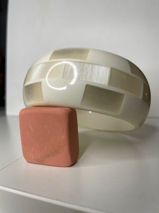 Pulsera ancha bisutería mosaico. Diametro. 65 mm