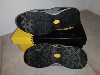 Calzado de seguridad Talla 40.