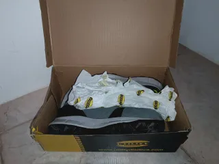 Calzado de seguridad Talla 40.