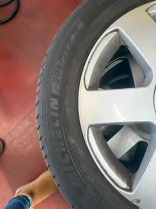 Llantas y neumáticos Skoda