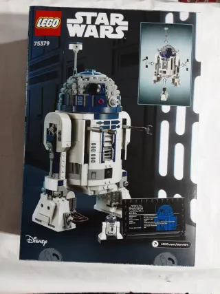 LEGO Star Wars R2-D2 75379