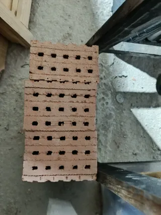 20 Ladrillos Planos Rojos(uno roto)