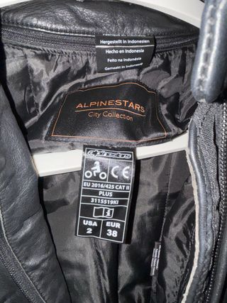 Chaqueta Cuero Negra AlpineStars Talla XS