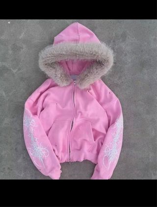 Sudadera rosa con capucha y ribete de pelo