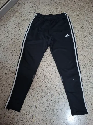 Pantalón chándal Adidas negro