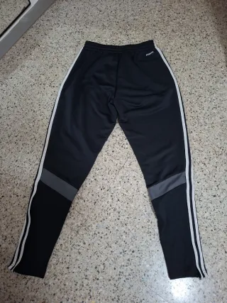 Pantalón chándal Adidas negro