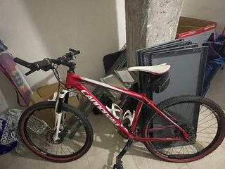 Bicicleta Montaña Cannondale Roja