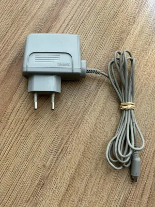 Cargador Oficial Nintendo 3DS