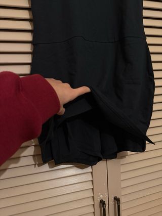 Vestido negro sin estrenar con falda pantalón