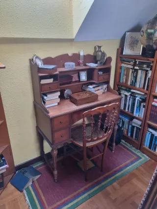 Escritorio y Silla Vintage Madera y Rattan
