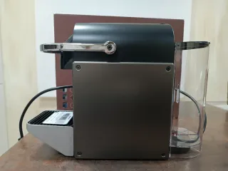 Cafetera Nespresso Pixie Original