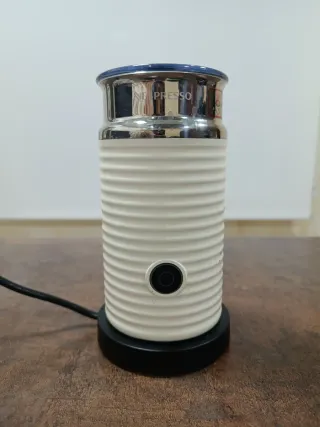 Cafetera Nespresso Pixie Original