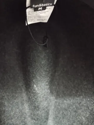 2 Cappelli in tessuto da donna grigio e nero 15€ due