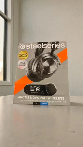 SteelSeries Arctis Nova Pro Wireless Auriculares