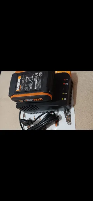 Cargador y Batería Worx 20V