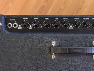 Fender Hot Rod Deluxe III + Footswitch + Funda