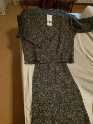 Conjunto Zara Jersey y Falda Lana Gris