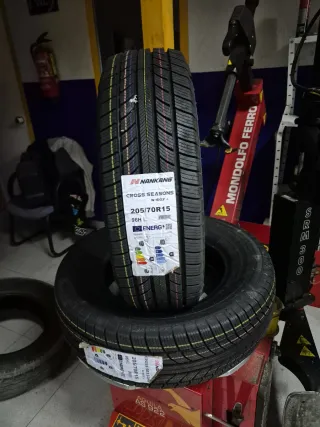 205/70R15 96H CROSS SEASONS