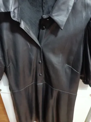 SOLO HOY Vestido ZARA negro de cuero