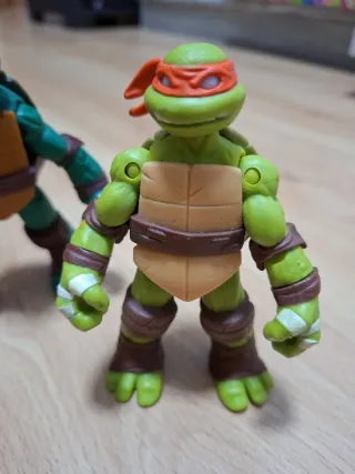 2 Figuras Tortugas Ninja 10 cm