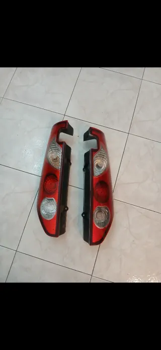 Stop fanale dx e sx Renault Kangoo 2016