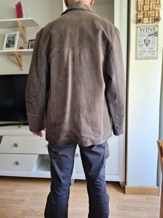 Chaquetón de cuero marrón