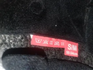 Casco de esquí infantil.