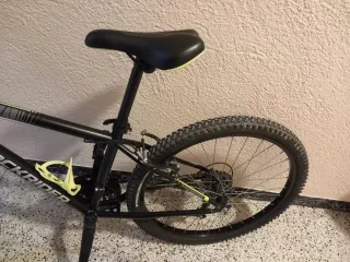 Bicicleta Rockrider 24