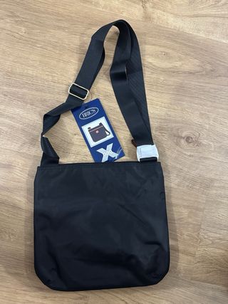 3 bolsos en uno. marca bric’s milano