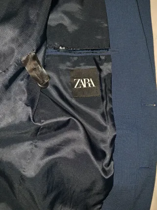 Traje azul talla 50 (42 americana)