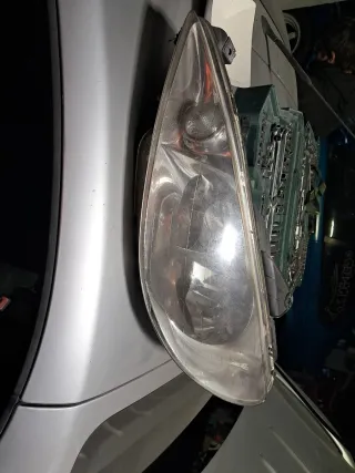 Faros Delanteros Peugeot 206