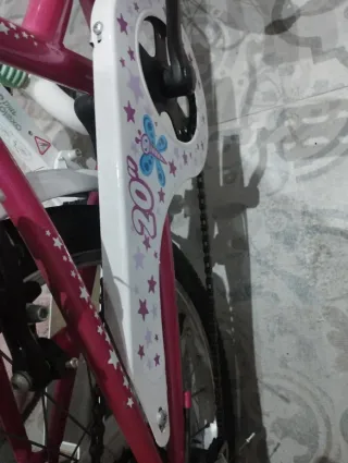 Bicicleta B-pro 20" rosa con cesta Negociable