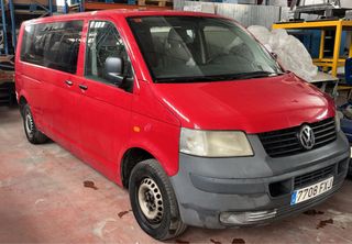 Volkswagen Transporter T5 2007 (golpe trasero)