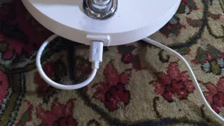 Lampada da scrivania bianca