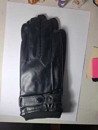 Guantes de cuero negro con lana