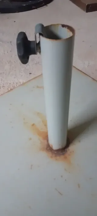 2 Bases para Sombrilla Metálicas