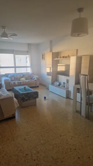 Habitación amueblada