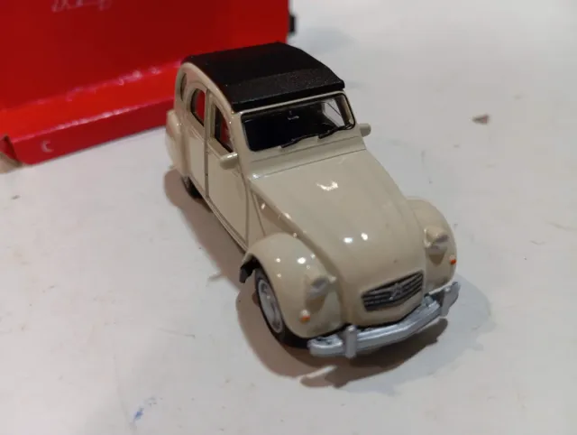 Citroën 2 cv. Escala 1,64 aprox.
