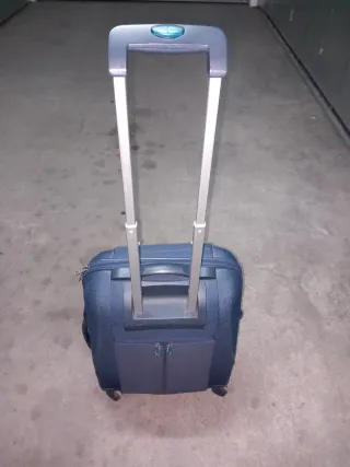 Maleta trolley azul
