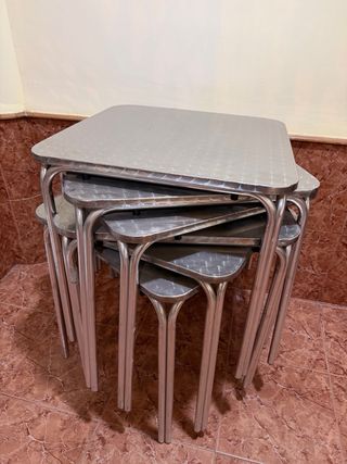 Mesas y Sillas Metálicas Bar