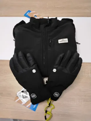Conjunto Polar y Guantes Siroko Talla S/M