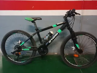 Bicicleta B'Twin Rockrider 700 24