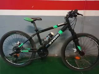 Bicicleta B'Twin Rockrider 700 24